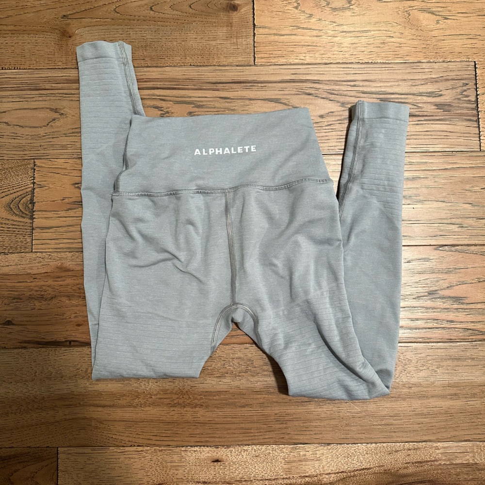 Alphalete leggings